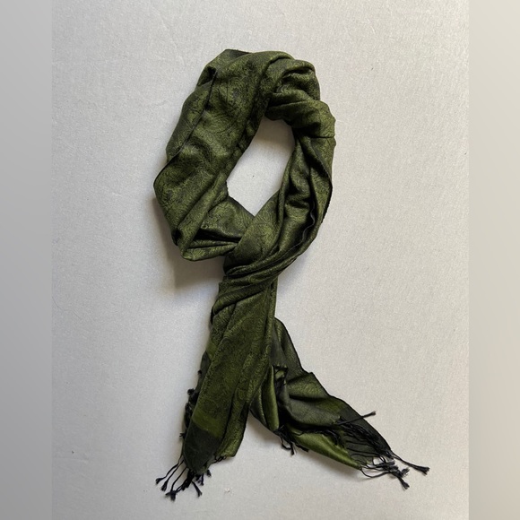 Silk pashmina scarf - Picture 2 of 9